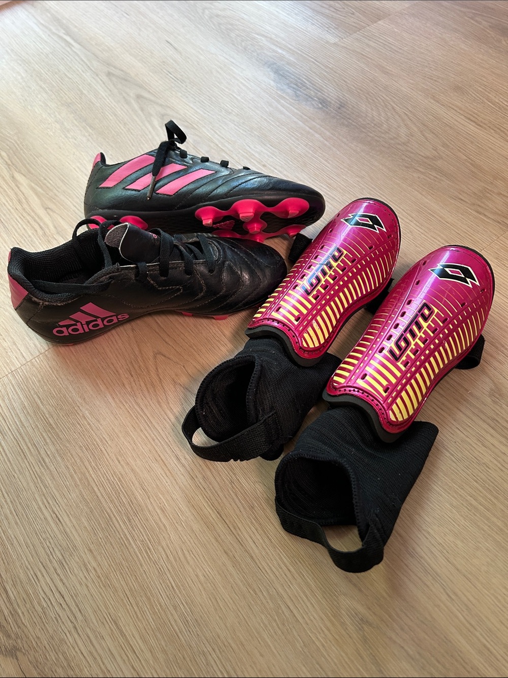 Adidas Kids Size 1 Black & Pink Soccer Cleats with Pink Shin Guards. Soccer Set
